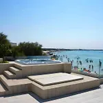 아파트호텔 Hotiday Torre Lapillo