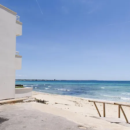 Hotiday Torre Lapillo ポルト・チェザーレオ