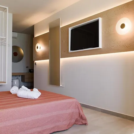 Aparthotel Hotiday Torre Lapillo